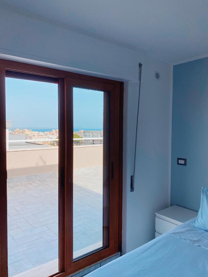 Terrazza Delle Rose Daire Nettuno Dış mekan fotoğraf